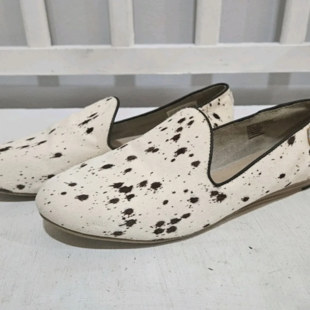Toms Womens Darcy Canvas Birch Spotted Cow Slip On Loafers 10015791 Size 8.5